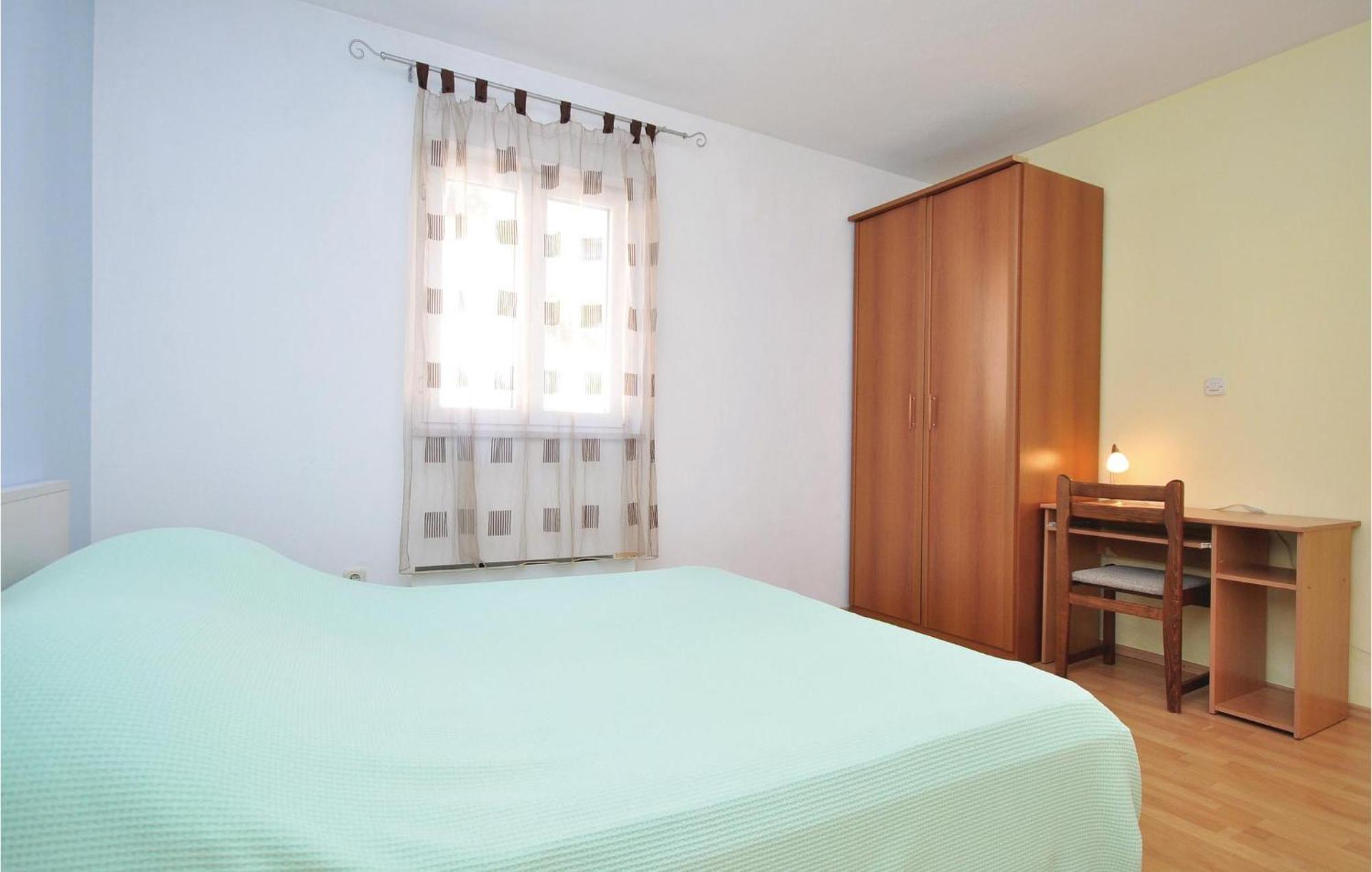 3 Bedroom Awesome Apartment In Pucisca Buitenkant foto